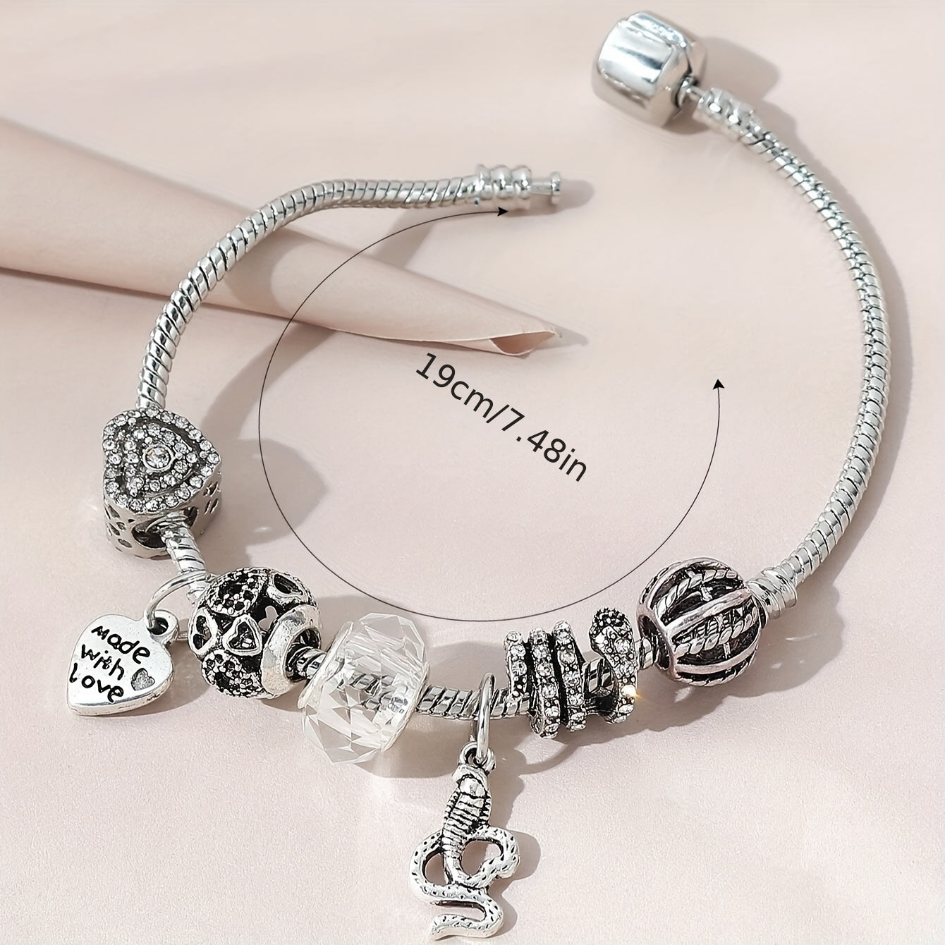 Stylish Heart-Shaped Ladies Bracelet Rhinestone Snake Charm Copper Hand Jewelry Bangle Gift