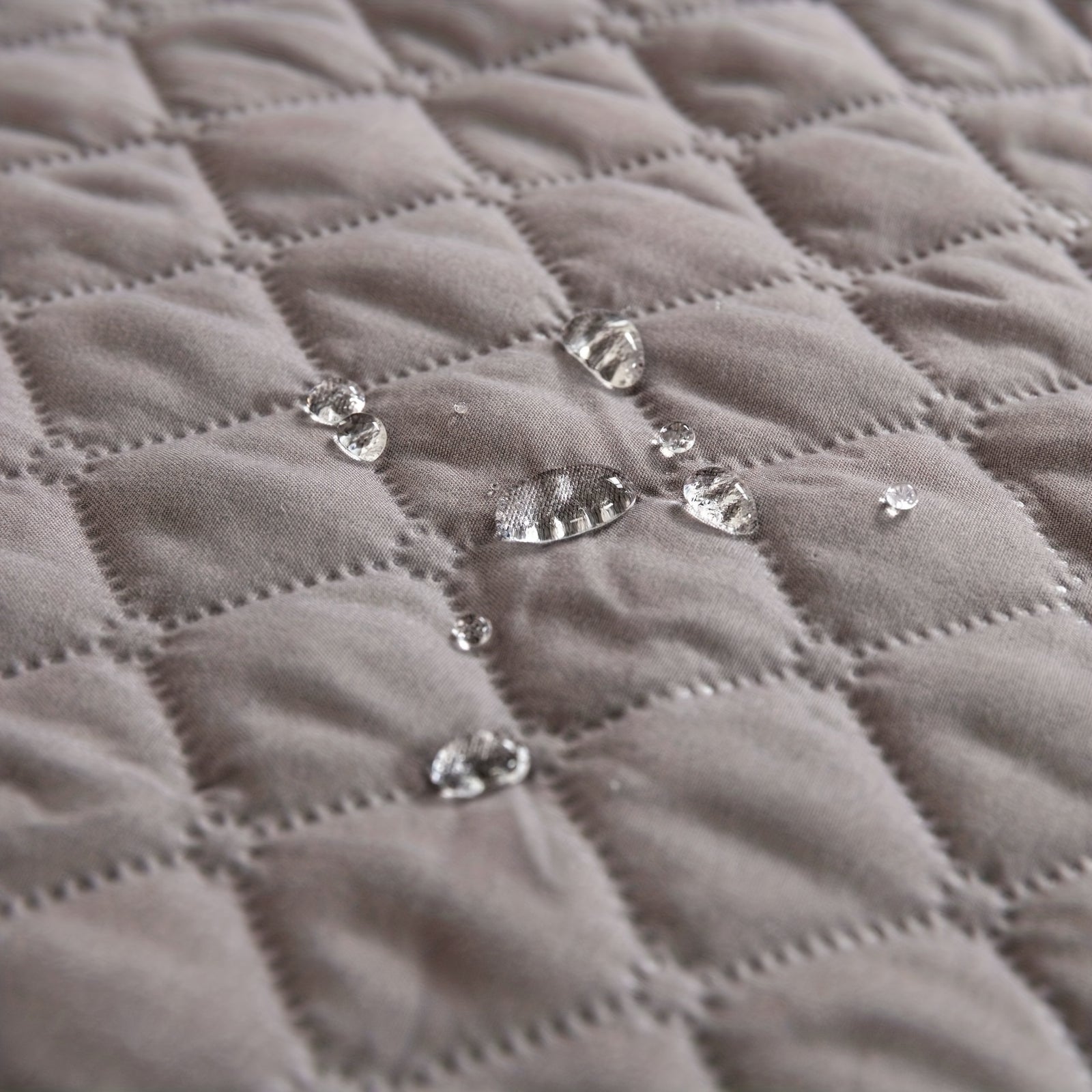 Anti-dirty Waterproof Pet Pad Ultrasonic Cotton Dog Car Pad Car Back Seat Pet Pad Dog Bed Cover For Couch Sofa, Furniture Cover For Dogs And Cats