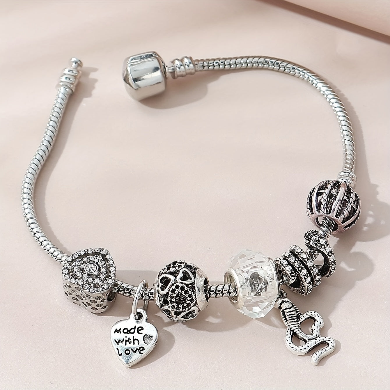 Stylish Heart-Shaped Ladies Bracelet Rhinestone Snake Charm Copper Hand Jewelry Bangle Gift