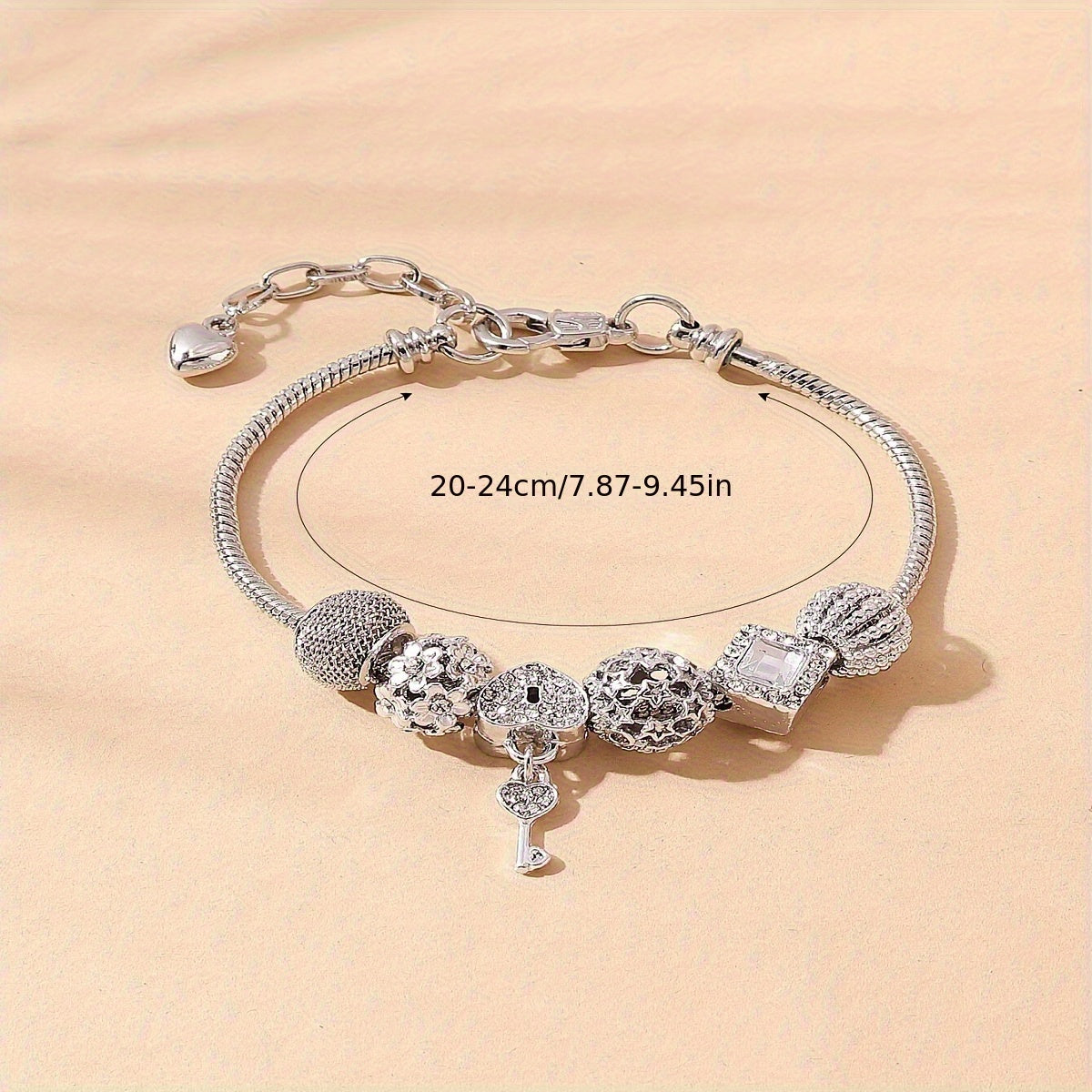 Stylish Heart-Shaped Ladies Bracelet Rhinestone Snake Charm Copper Hand Jewelry Bangle Gift